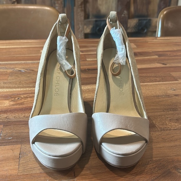 See By Chloe Elegant Tan Wedge Sandals 
Size 38 - Picture 4 of 9